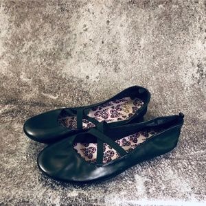 Girls black ballet flats